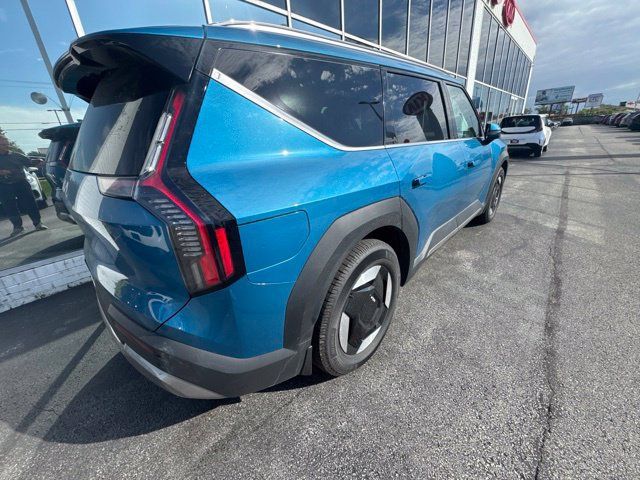 Certified 2024 Kia EV9 Wind AWD/4WD image 11