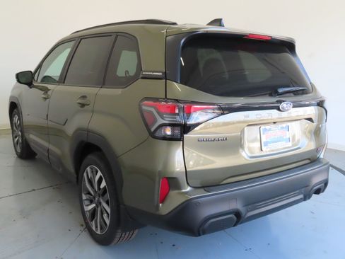 New 2026 Subaru Forester Touring image 7