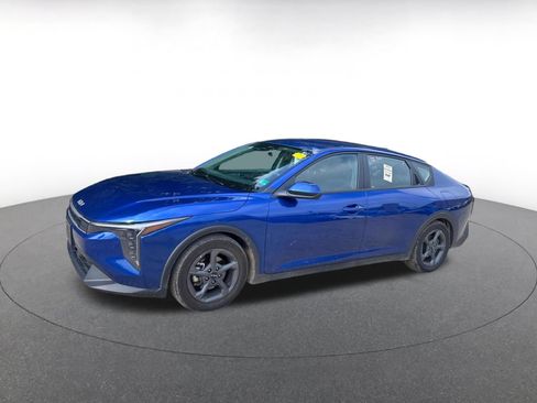 Used 2025 Kia K4 FWD image 9