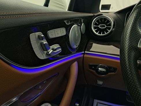 Used 2018 Mercedes-Benz E 400 4MATIC Coupe image 19