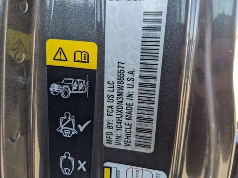 Used 2021 Jeep Wrangler Unlimited Sport image 37