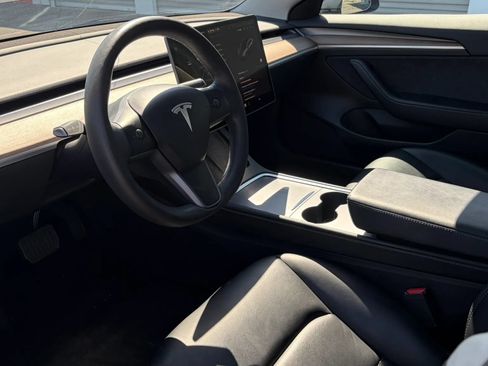 Used 2023 Tesla Model 3 Standard Range RWD image 11