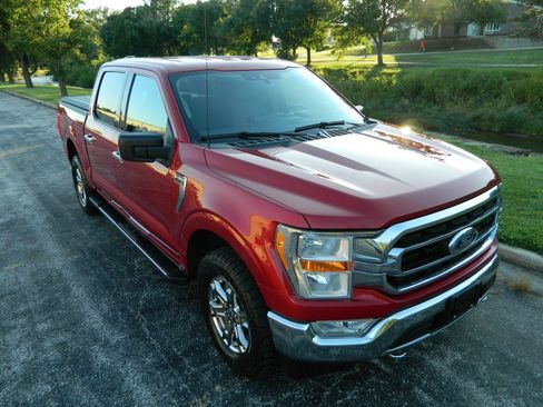 Used 2021 Ford F150 XLT w/ Equipment Group 301A Mid AWD/4WD image 3