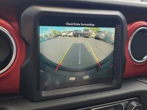 Used 2019 Jeep Wrangler Unlimited Rubicon image 24