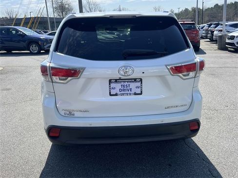 Used 2016 Toyota Highlander Limited image 6