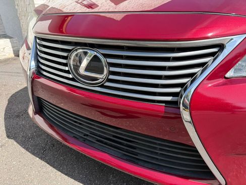 Used 2014 Lexus ES 350 w/ Luxury Package FWD image 5