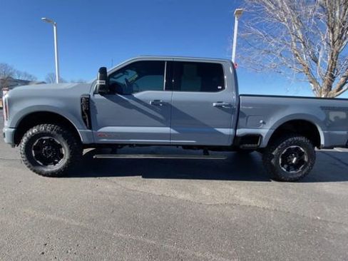 Used 2025 Ford F250 Platinum w/ Tremor Off-Road Package image 5