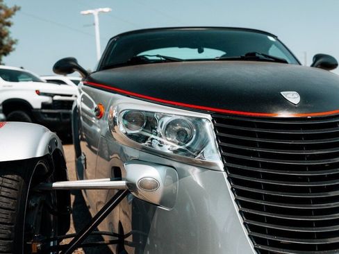 Used 2001 Plymouth Prowler RWD image 9