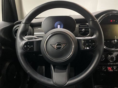 Used 2022 MINI Cooper 4-Door Hardtop FWD image 15