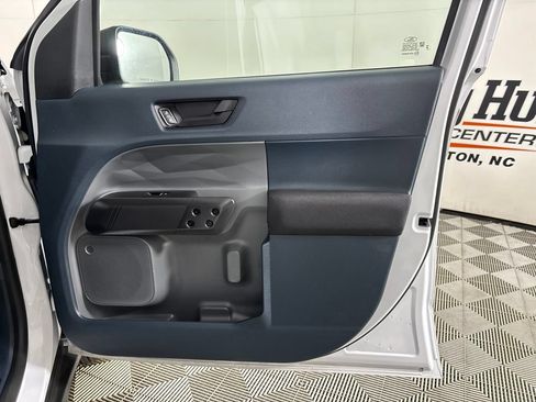 Used 2025 Ford Maverick XL FWD image 30