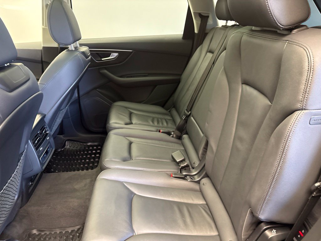 Used 2024 Audi Q7 2.0T Premium AWD/4WD image 21