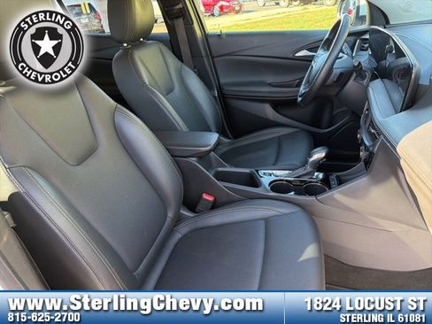 Used 2024 Buick Encore GX Sport Touring image 11