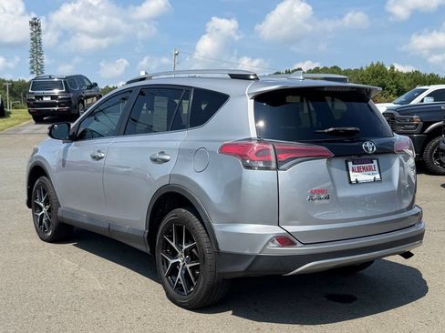 Used 2017 Toyota RAV4 SE FWD image 7