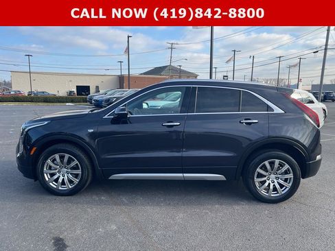 Used 2023 Cadillac XT4 Premium Luxury w/ Cold Weather Package image 11