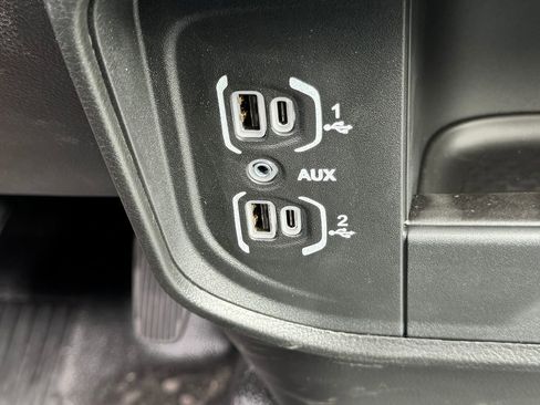New 2026 RAM 3500 Tradesman w/ Chrome Appearance Group AWD/4WD image 20