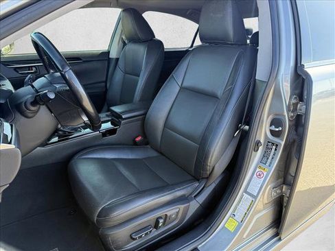 Used 2018 Lexus ES 350 w/ Accessory Package FWD image 11