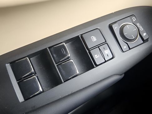 Used 2021 Lexus NX 300h AWD w/ Accessory Package 2 image 29