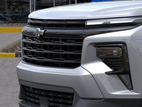 New 2027 Chevrolet Traverse LT w/ Midnight/Sport Edition AWD/4WD image 13