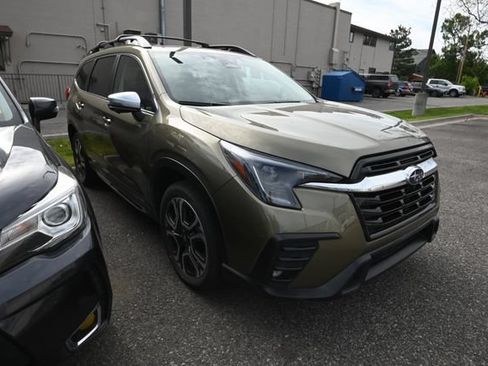 Used 2023 Subaru Ascent Limited w/ Technology Package AWD/4WD image 6