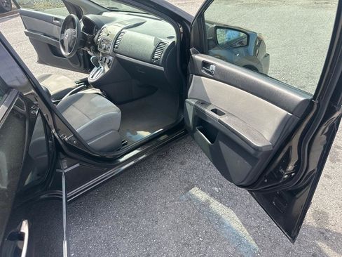 Used 2010 Nissan Sentra 2.0 S FWD image 34