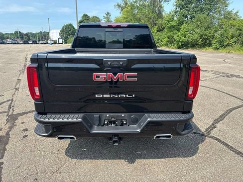Used 2023 GMC Sierra 1500 Denali w/ Denali Reserve Package AWD/4WD image 4