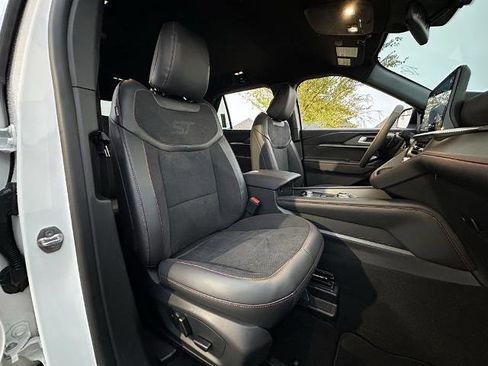 New 2026 Ford Explorer ST image 29