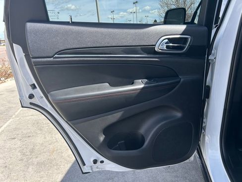Used 2018 Jeep Grand Cherokee Trailhawk image 26