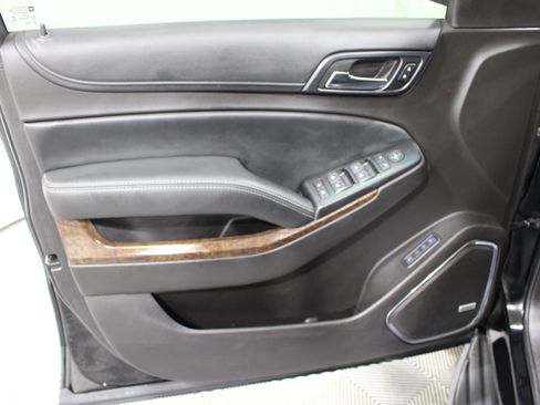 Used 2017 Chevrolet Tahoe LT AWD/4WD image 6