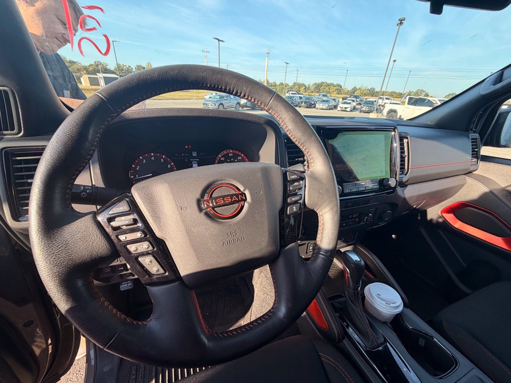 Used 2023 Nissan Frontier PRO-4X w/ Pro Convenience Package AWD/4WD image 18