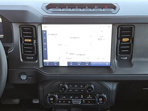 Used 2024 Ford Bronco Badlands AWD/4WD image 14