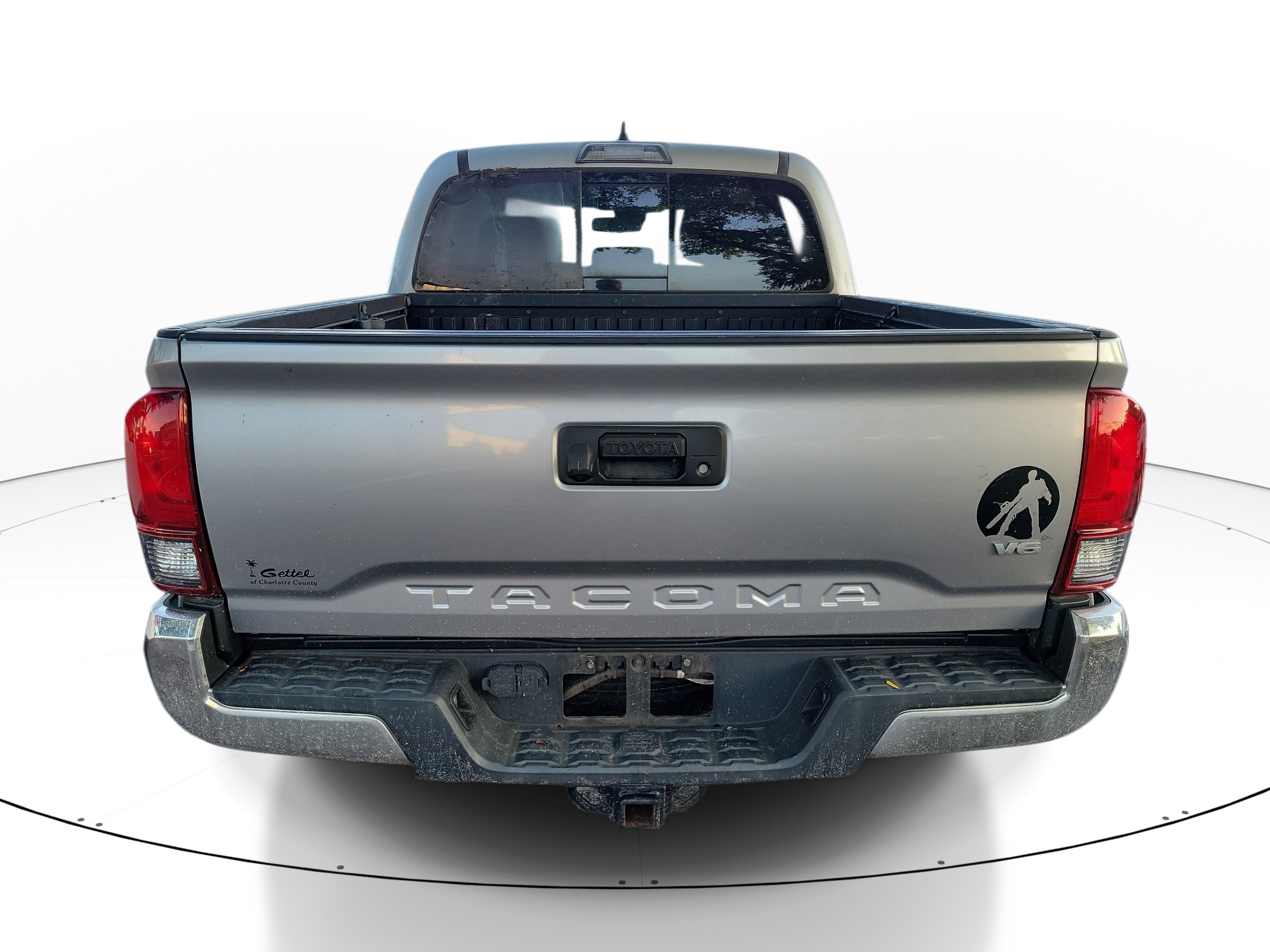 Used 2018 Toyota Tacoma SR5 RWD image 8