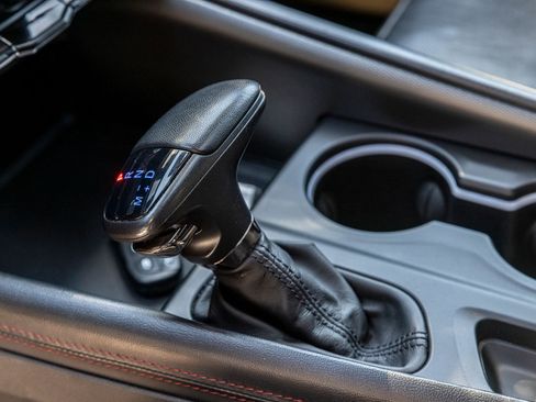 Used 2024 Dodge Durango GT RWD image 17