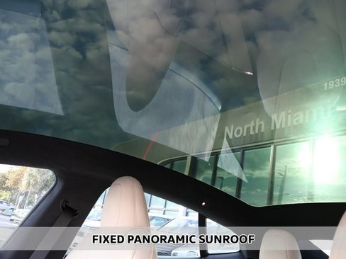 Used 2021 Tesla Model S Plaid image 4