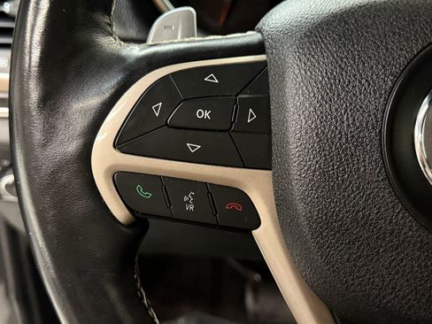 Used 2017 Jeep Grand Cherokee Limited AWD/4WD image 28