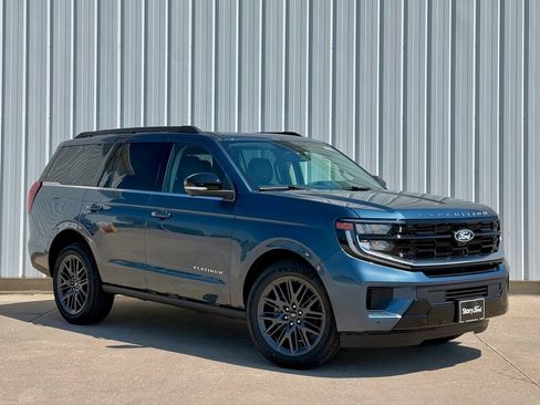 New 2027 Ford Expedition Platinum w/ Driver's Package AWD/4WD image 8