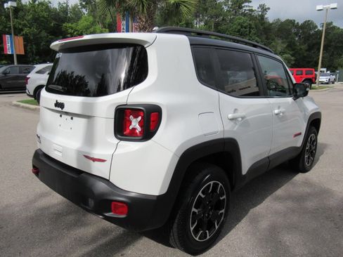 Certified 2023 Jeep Renegade Trailhawk AWD/4WD image 7