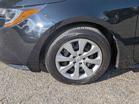 Used 2024 Toyota Corolla LE image 12