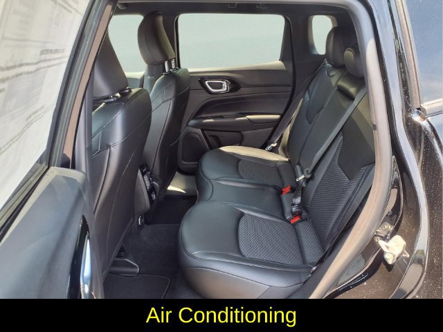 New 2026 Jeep Compass Latitude AWD/4WD image 13