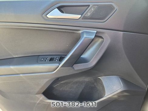 Used 2021 Volkswagen Tiguan SE R-Line AWD/4WD image 32