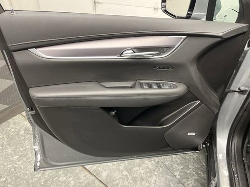 New 2025 Cadillac XT6 Luxury w/ LPO, Floor Liner Package image 7