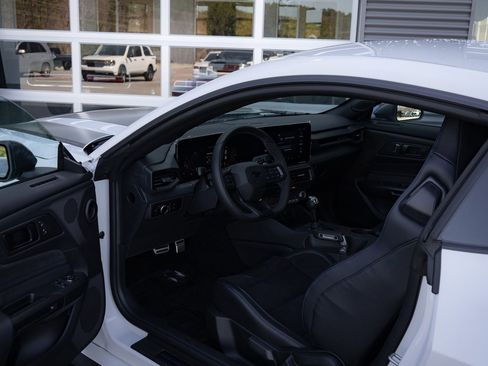 Used 2025 Ford Mustang Dark Horse RWD image 43