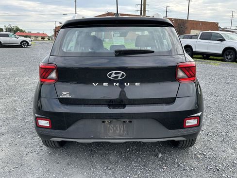 Certified 2023 Hyundai Venue SEL FWD image 7