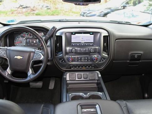Used 2017 Chevrolet Silverado 1500 LTZ Z71 w/ LTZ Plus Package AWD/4WD image 38