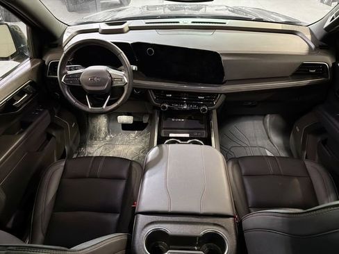 Used 2025 Chevrolet Tahoe RST w/ Comfort Package image 10