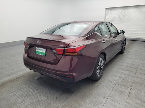 Used 2024 Nissan Altima 2.5 SV image 9