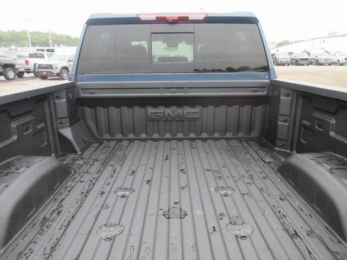 New 2026 GMC Sierra 2500 Denali w/ Denali Reserve Package image 7