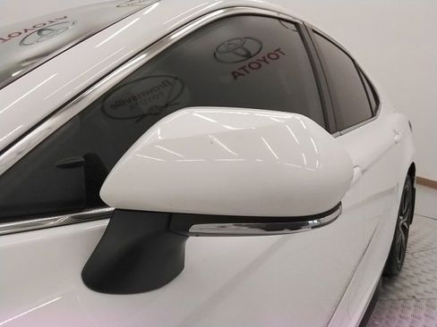 Used 2024 Toyota Camry SE image 17