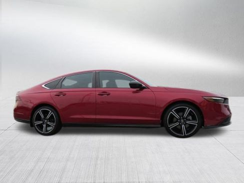 Used 2023 Honda Accord Sport image 2