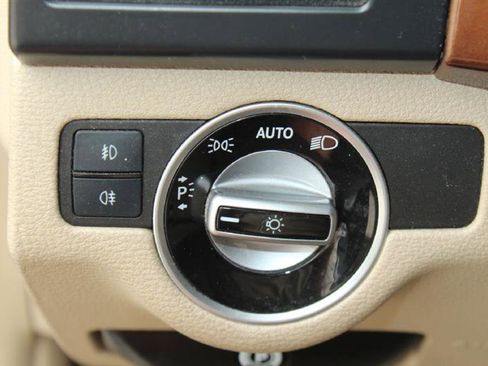 Used 2012 Mercedes-Benz GLK 350 2WD image 22