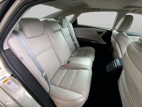 Used 2014 Toyota Avalon Limited w/ Technology Package FWD image 20
